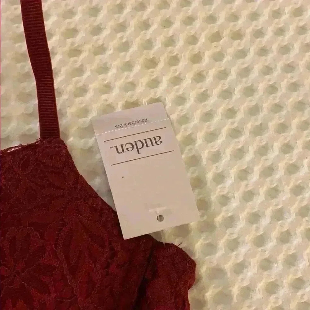 Auden - Picture 3 of 4